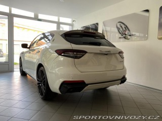 Maserati Levante TROFEO V8 - Poslední KUS 2023