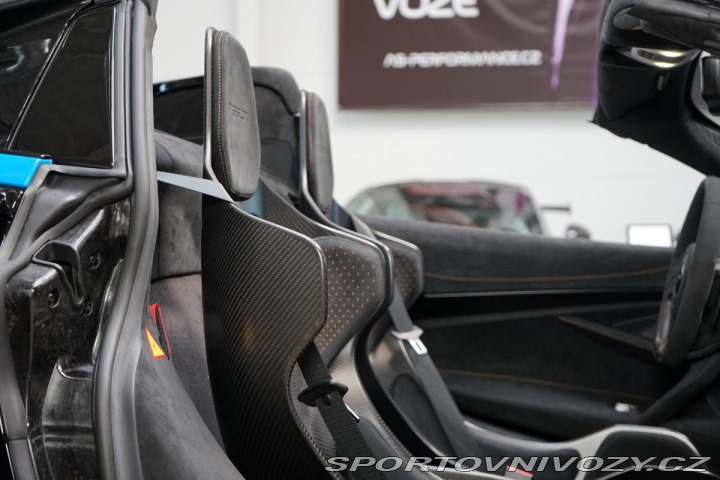 McLaren 765LT Spider MSO-Black LIFT 360 2022