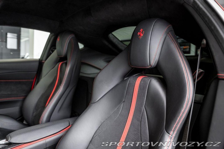 Ferrari 812 Superfast Nero/Carbon/360 2019