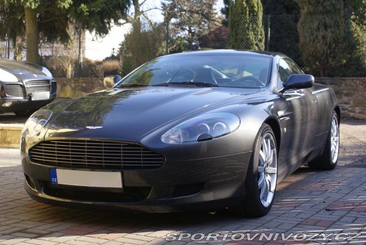 Aston Martin DB9