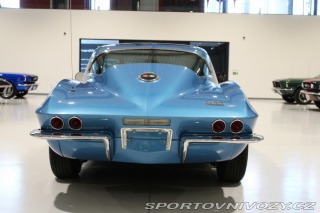 Chevrolet Corvette C2, Manual, V ČR 1966
