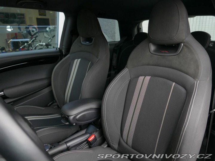 Mini Cooper S 2,0i 141kW JCW Paket 2018