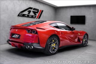 Ferrari 812 Superfast, lift, karbon, 2018