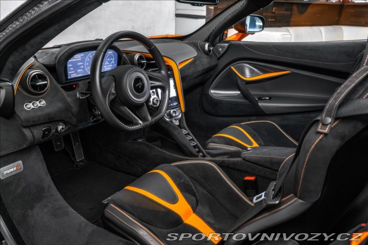 McLaren 720S V8 Bi-Turbo, Lift, karbon 2022