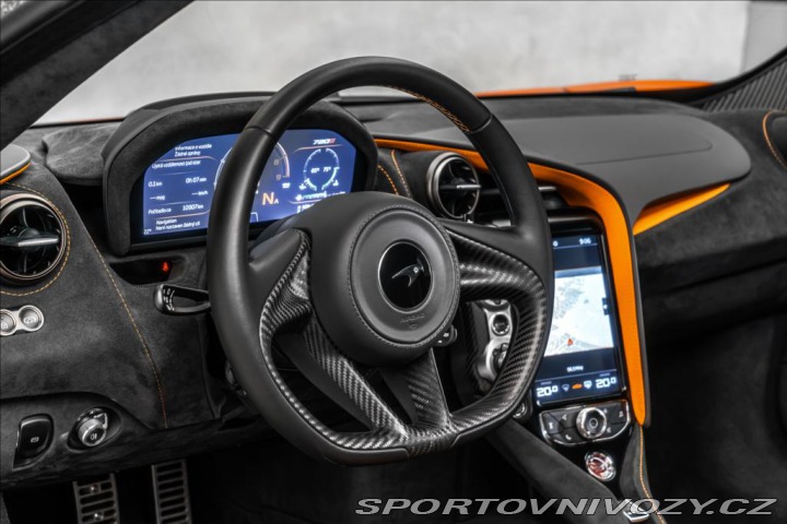 McLaren 720S V8 Bi-Turbo, Lift, karbon 2022
