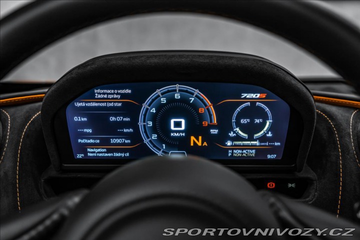McLaren 720S V8 Bi-Turbo, Lift, karbon 2022