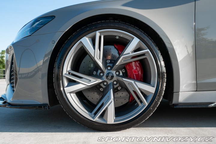 Audi RS6 2021