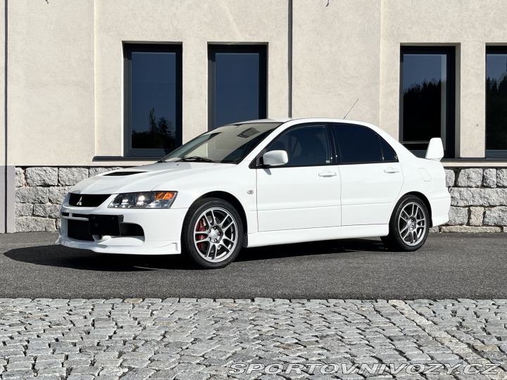 Mitsubishi Lancer EVO  2003