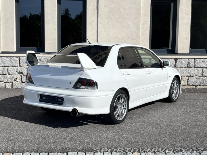 Mitsubishi Lancer EVO 2003
