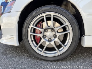 Mitsubishi Lancer EVO  2003