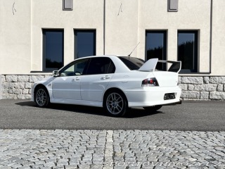 Mitsubishi Lancer EVO  2003
