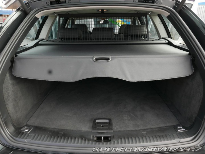 BMW 5 530Xi 200kW Automat REZER 2007