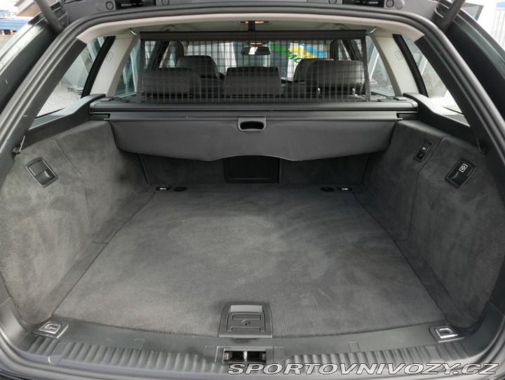 BMW 5 530Xi 200kW Automat REZER 2007