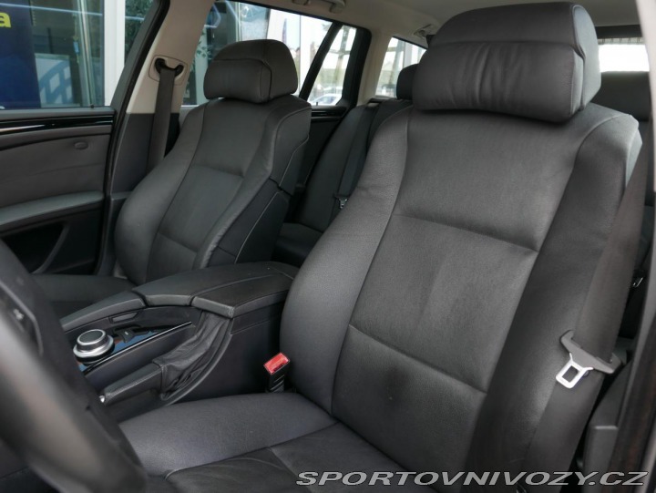 BMW 5 530Xi 200kW Automat REZER 2007
