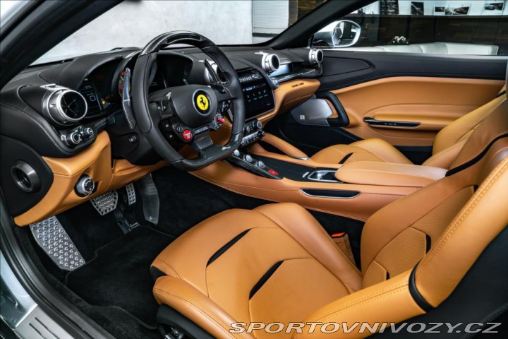 Ferrari GTC4Lusso V12, PANORAMA, VENTILACE, 2021