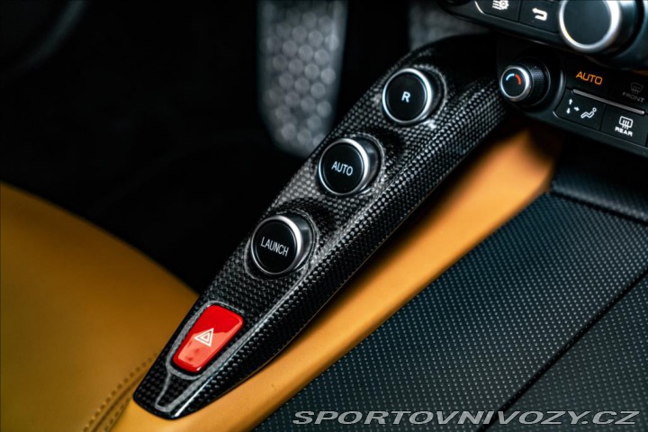 Ferrari GTC4Lusso V12, PANORAMA, VENTILACE, 2021