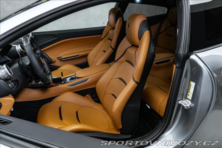 Ferrari GTC4Lusso V12, PANORAMA, VENTILACE, 2021