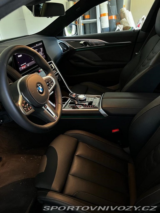 BMW 8 2022