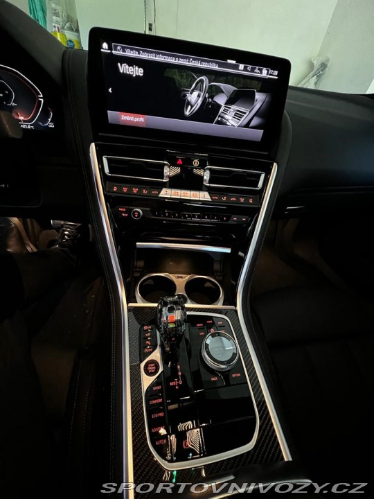 BMW 8 2022