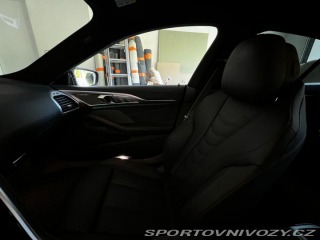 BMW 8  2022