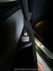BMW 8  2022