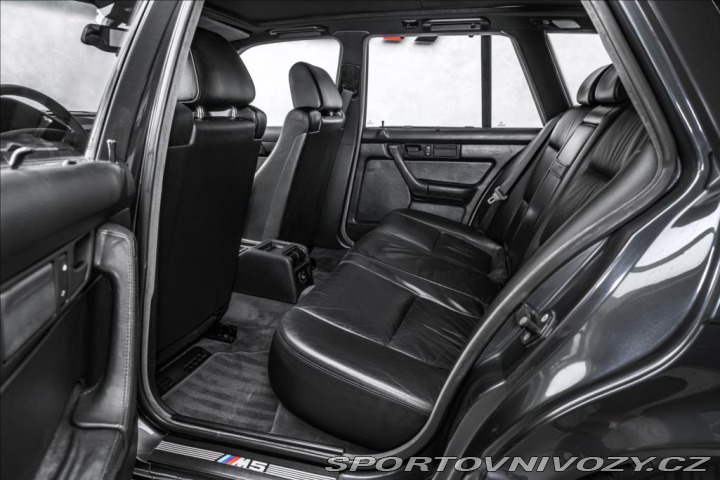 BMW M5 E34 Touring, manuál 6st. 1995