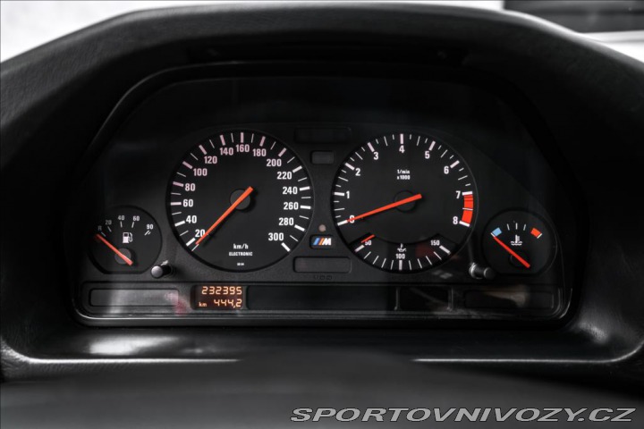 BMW M5 E34 Touring, manuál 6st. 1995