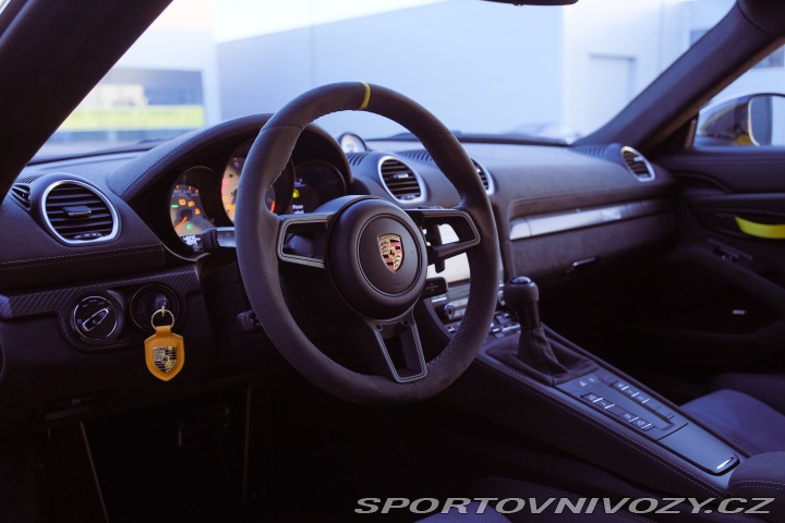 Porsche Cayman GT4 RS 2022