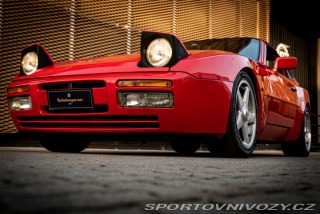 Porsche 944  1988