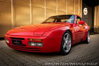 Porsche 944  1988