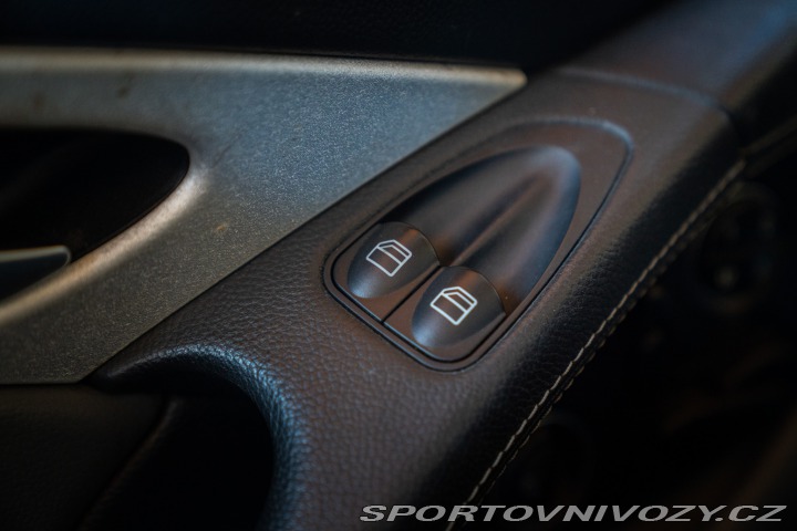 Mercedes-Benz SL 2003