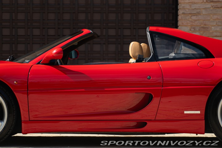 Ferrari 355