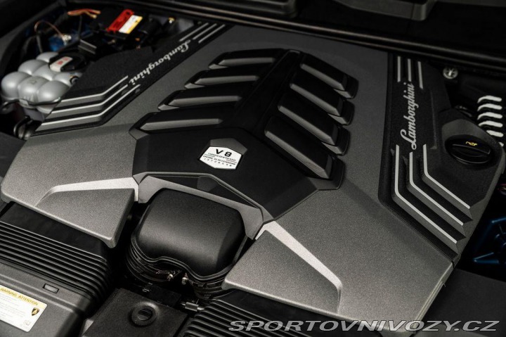 Lamborghini Urus 2021