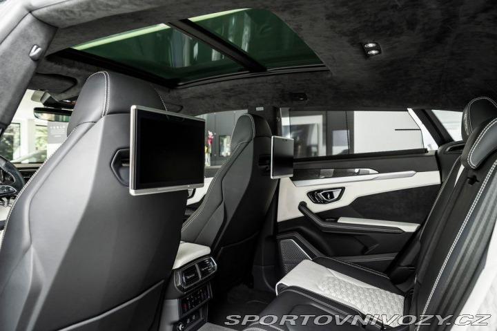 Lamborghini Urus 2021