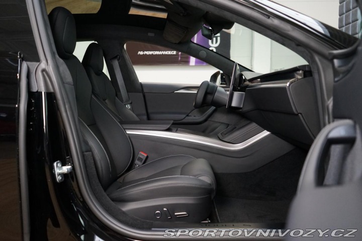 Tesla Model S Plaid 750kW Autopilot Pan 2022