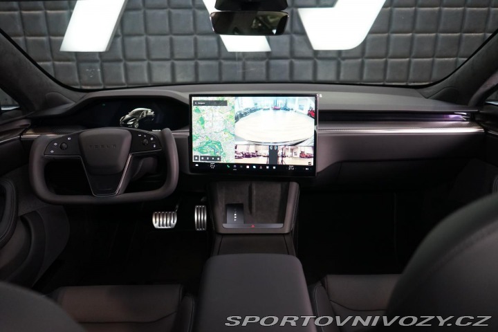 Tesla Model S Plaid 750kW Autopilot Pan 2022
