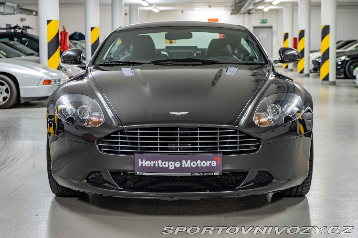 Aston Martin DB9 6.0 V12, nízké km, 2.maj. 2010