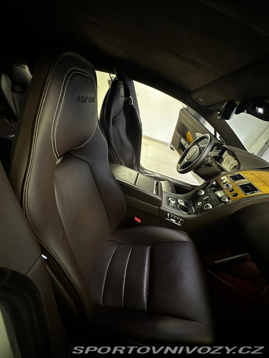 Aston Martin Rapide 2010