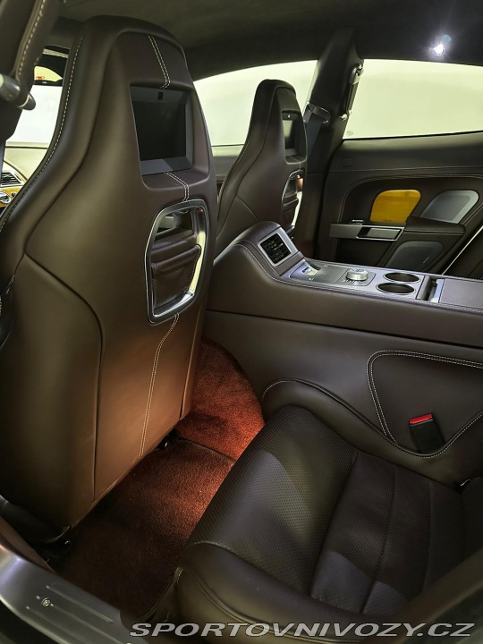 Aston Martin Rapide 2010