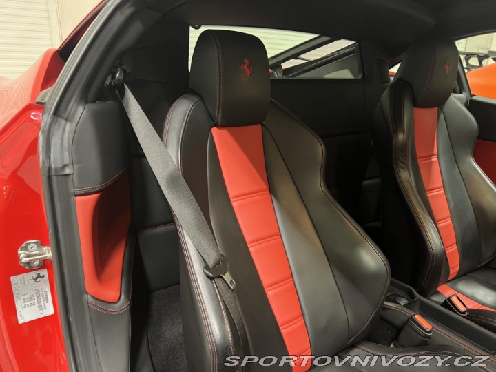 Ferrari 458 Italia LIFT 2012