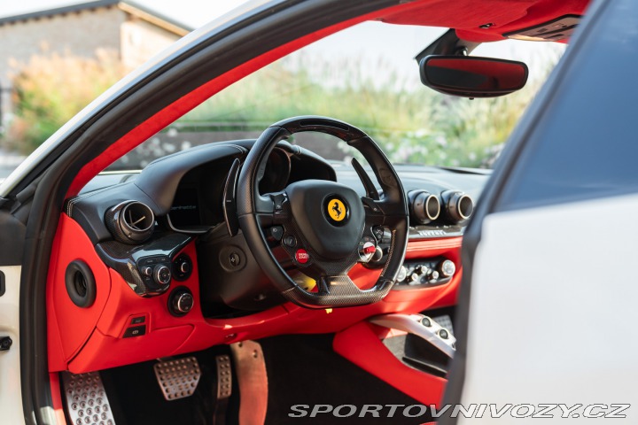 Ferrari F12berlinetta 2014