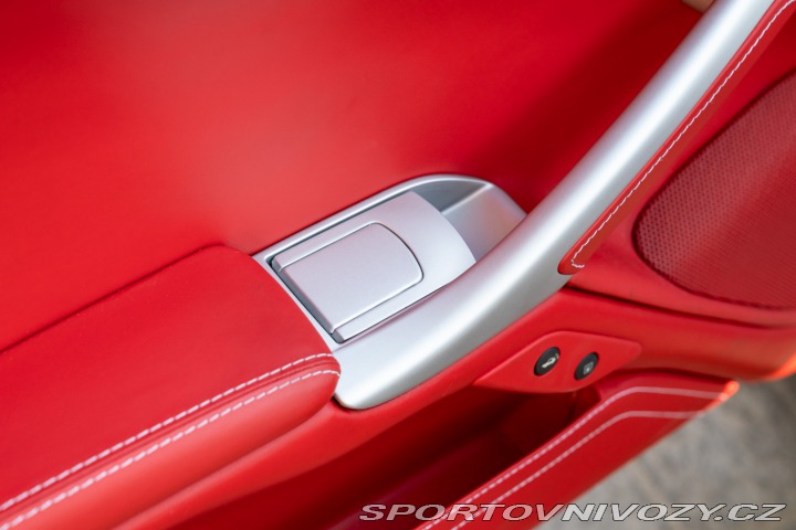 Ferrari F12berlinetta 2014