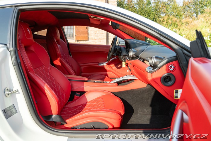 Ferrari F12berlinetta 2014