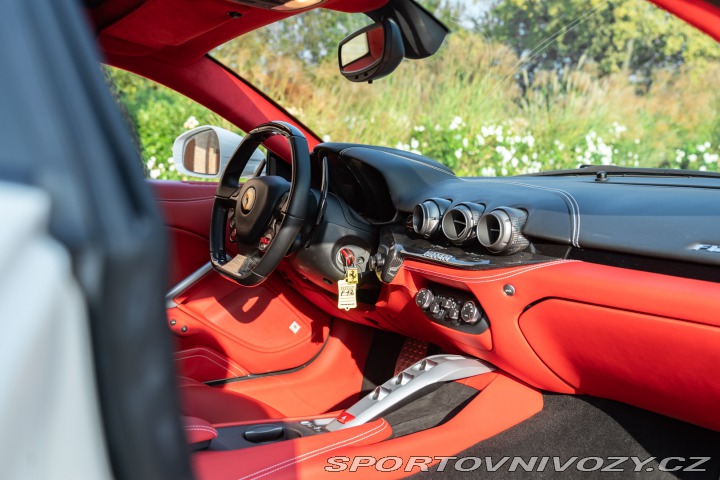 Ferrari F12berlinetta 2014