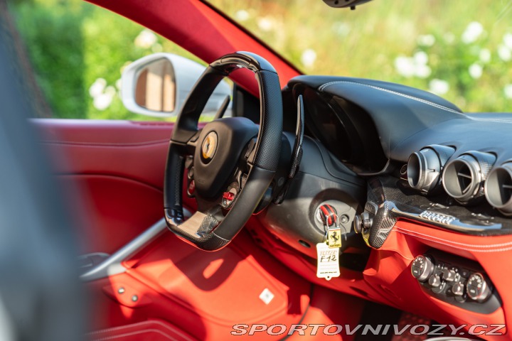 Ferrari F12berlinetta 2014