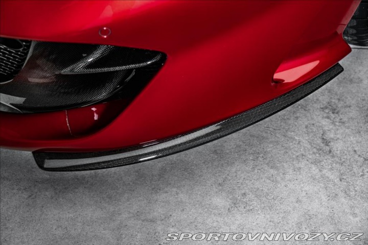 Ferrari 812 6,5 GTS V12, lift, karbon 2021