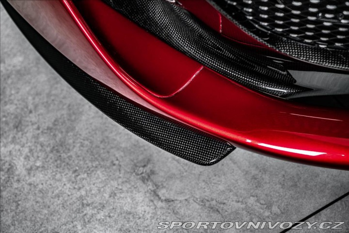 Ferrari 812 6,5 GTS V12, lift, karbon 2021