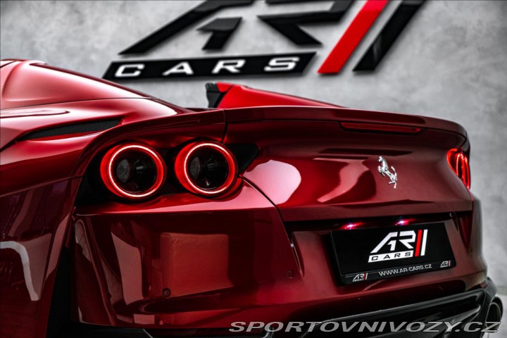 Ferrari 812 6,5 GTS V12, lift, karbon 2021