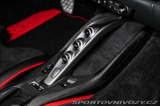 Ferrari 812 6,5 GTS V12, lift, karbon 2021