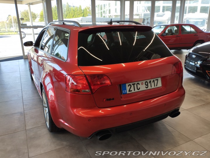 Audi RS4 2008